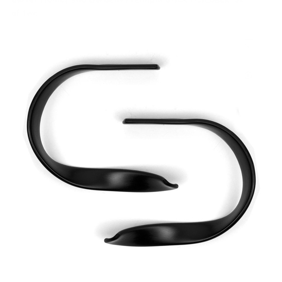 Better Homes & Garden drapery holdbacks black finish 3 sets - Picture 2 of 9